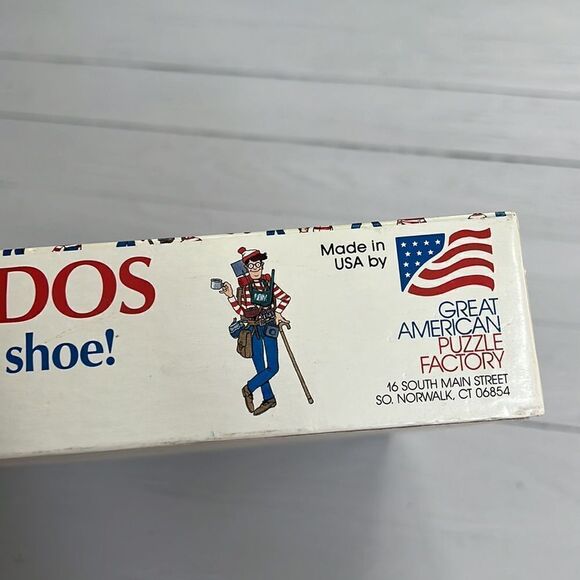 Where's Waldo 1990 The Land of Waldo 550 Interlocking Puzzle 18" x 24" NEW - Picture 2 of 5